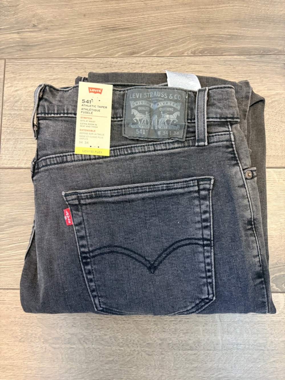 Men’s 34 Levi's 541 Athletic Taper Black Jeans